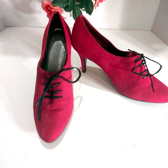 Heeled Bootie, Lace up Shoe, Ankle Bootie Size 10 - Picture 13 of 13